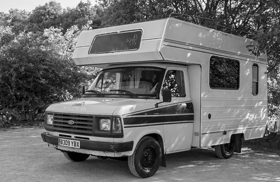 b&w5 van-1.JPG